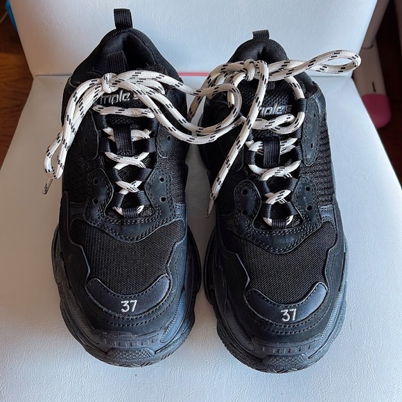 BALENCIAGA Triple S Clear Sole All Black, size 37 - Picture 3 of 9